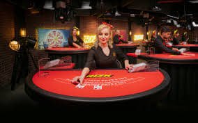 Bàn live casino phát sóng trực tiếp trên fun88 link tại Việt Nam